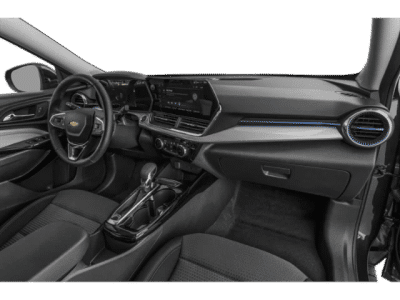 2025 Chevrolet Trax — photo 12 view