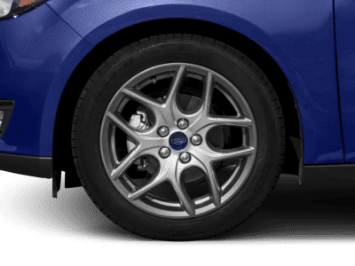 2017 Ford Focus — photo 8 view