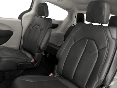 2017 Chrysler Pacifica — photo 11 view