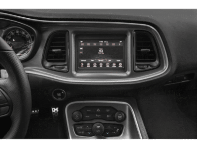 2022 Dodge Challenger — photo 7 view