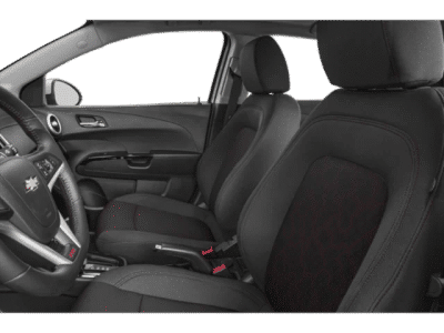 2020 Chevrolet Sonic - Photo 6