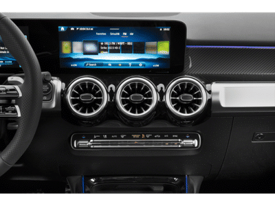 2026 Mercedes-Benz GLB — photo 10 view