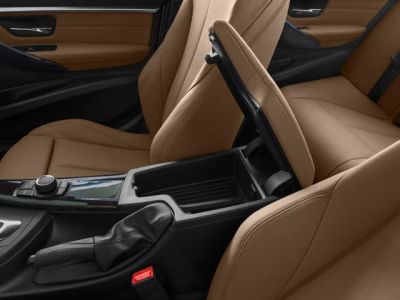 2017 BMW 3 Series - Photo 18