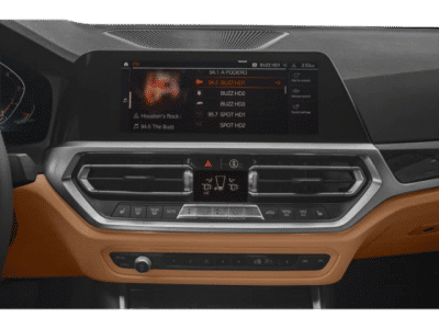 2022 BMW 3 Series - Photo 7