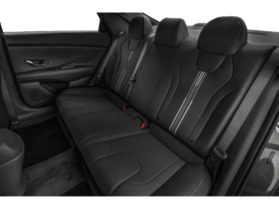 2023 Hyundai Elantra — photo 10 view