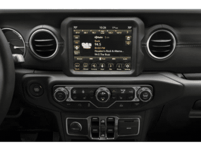 2021 Jeep Wrangler — photo 7 view