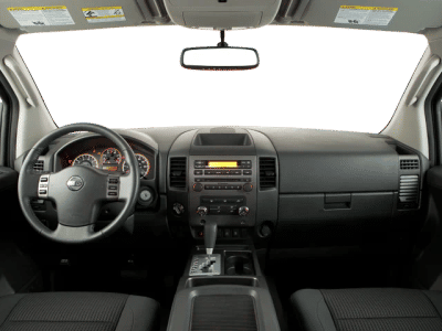 2010 Nissan Titan — detail view