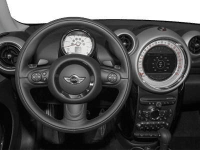 2013 MINI Cooper S Countryman — interior view
