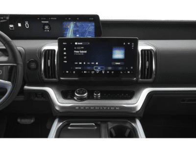 2025 Ford Expedition — photo 7 view