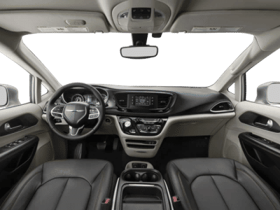 2017 Chrysler Pacifica — detail view