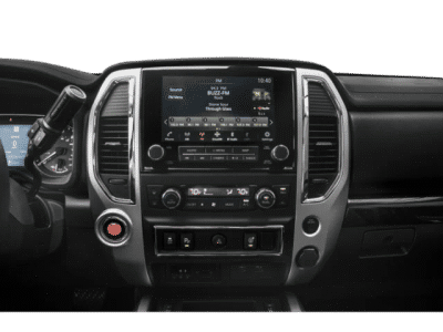 2021 Nissan Titan — photo 7 view