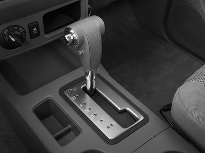 2014 Nissan Frontier — photo 8 view