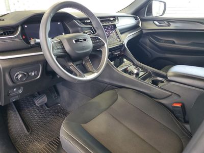 2024 Jeep Grand Cherokee - Photo 16