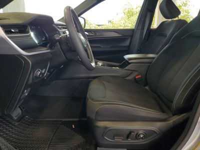 2024 Jeep Grand Cherokee - Photo 17