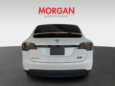 2022 Tesla Model X - Photo 6