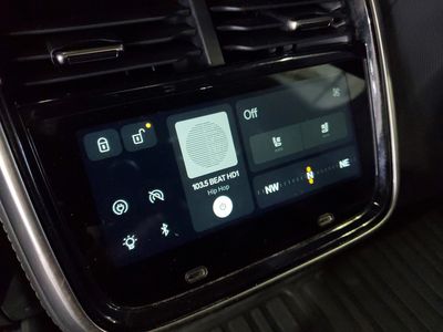 2023 Rivian R1T - Photo 11