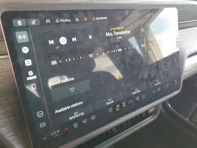 2023 Rivian R1T - Photo 27