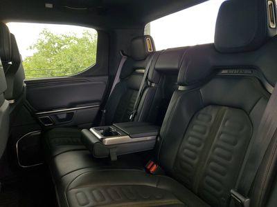 2023 Rivian R1T - Photo 8