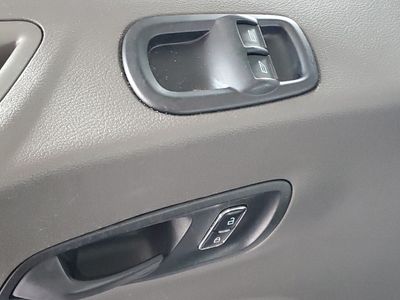 2024 Ford Transit Passenger Wagon - Photo 16