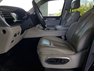 2022 Jeep Wagoneer - Photo 17