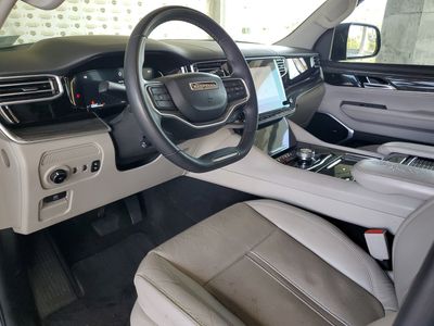 2022 Jeep Wagoneer - Photo 16