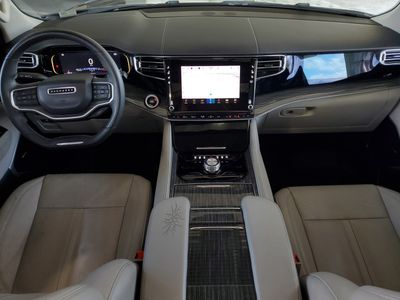 2022 Jeep Wagoneer - Photo 11