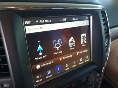 2018 Jeep Grand Cherokee - Photo 25