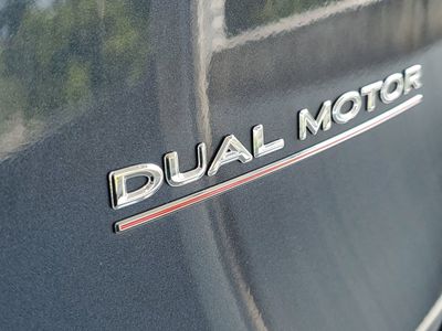 2024 Tesla Model Y - Photo 6