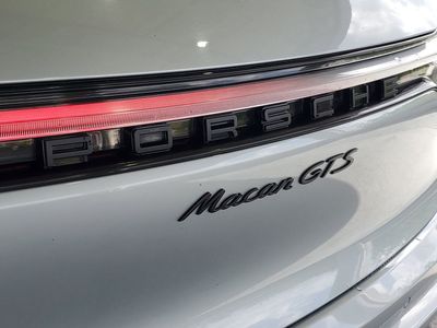 2022 Porsche Macan - Photo 6
