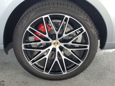 2022 Porsche Macan - Photo 7