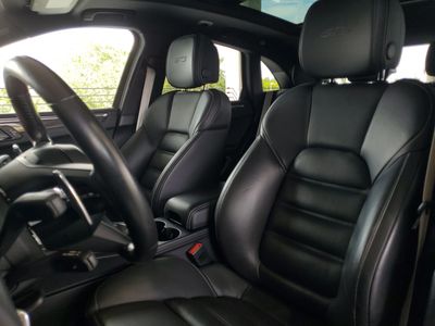 2022 Porsche Macan - Photo 18