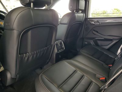2022 Porsche Macan - Photo 10