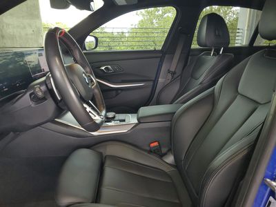 2025 BMW 3 Series - Photo 17