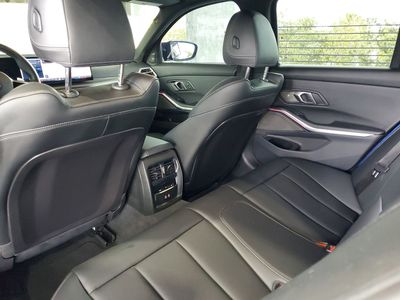 2025 BMW 3 Series - Photo 10