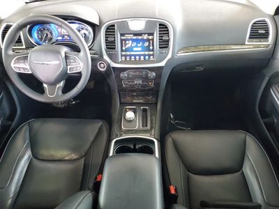 2023 Chrysler 300 - Photo 11