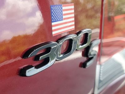 2023 Chrysler 300 - Photo 6