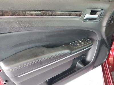 2023 Chrysler 300 - Photo 15
