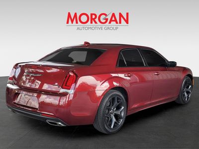 2023 Chrysler 300 - Photo 2