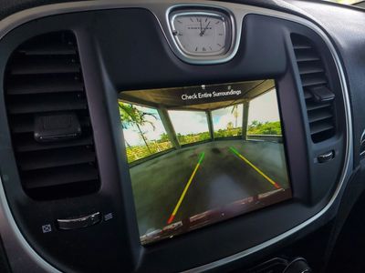 2023 Chrysler 300 - Photo 28