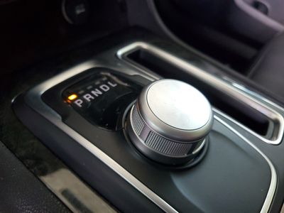 2023 Chrysler 300 - Photo 31
