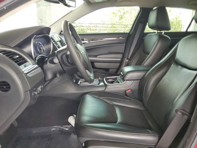 2023 Chrysler 300 - Photo 18