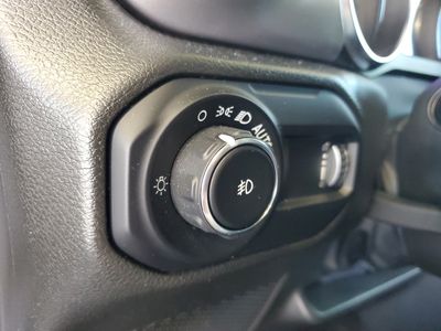 2023 Jeep Wrangler - Photo 22