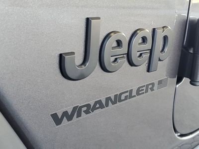 2023 Jeep Wrangler - Photo 5