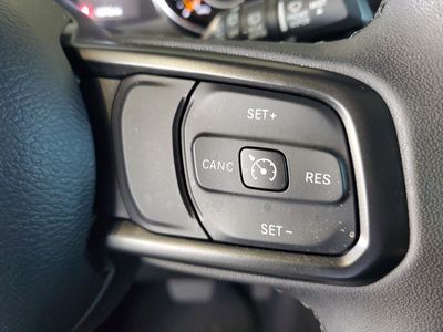 2023 Jeep Wrangler - Photo 25