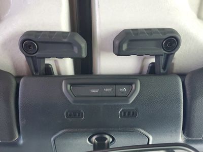 2023 Jeep Wrangler - Photo 21