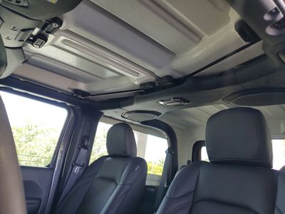 2023 Jeep Wrangler - Photo 20