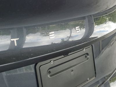 2025 Tesla Model 3 - Photo 4
