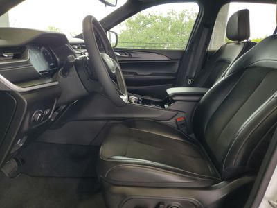 2023 Jeep Grand Cherokee - Photo 18