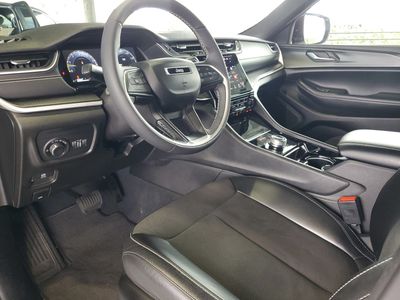 2023 Jeep Grand Cherokee - Photo 17