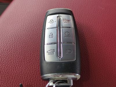 2023 Genesis G70 - Photo 31